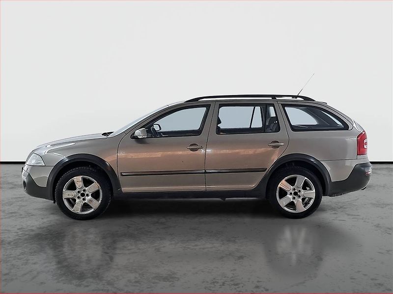 Škoda Octavia (2006) Scout 2.0, 4X4, po STK, Tažné - fotka 3 z 21