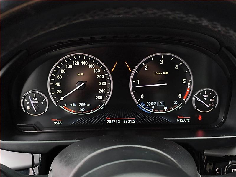 BMW X5 (2015) xDrive30d, 4X4, Automat - fotka 10 z 16
