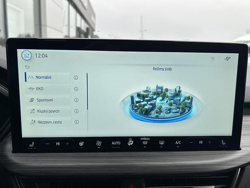 Ford Kuga 2.5 Hybrid HEV 134kW Active X - fotka 34 z 41