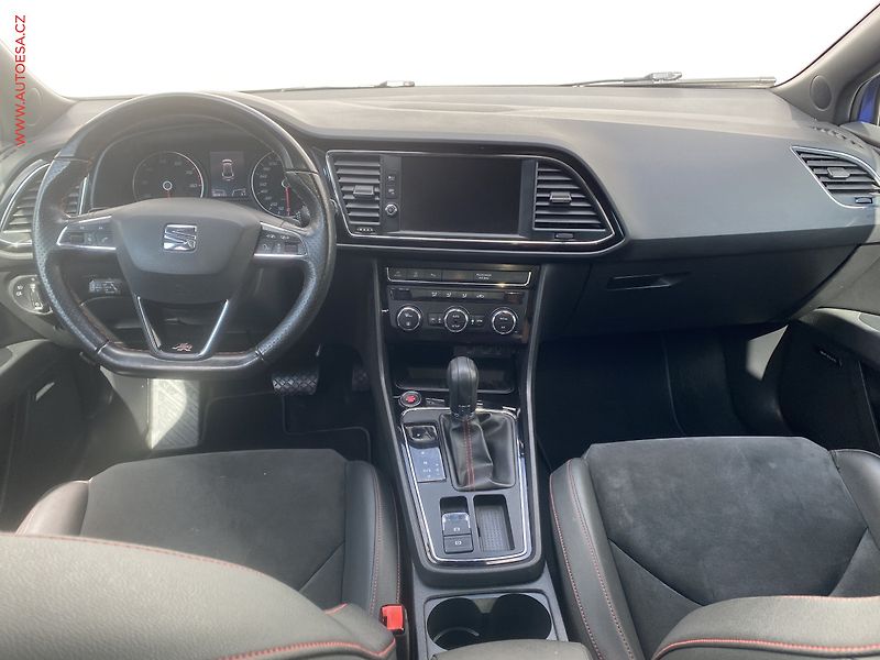 Seat Leon (2017) 1.8 TSi, FR, DSG, LED, panor - fotka 8 z 18