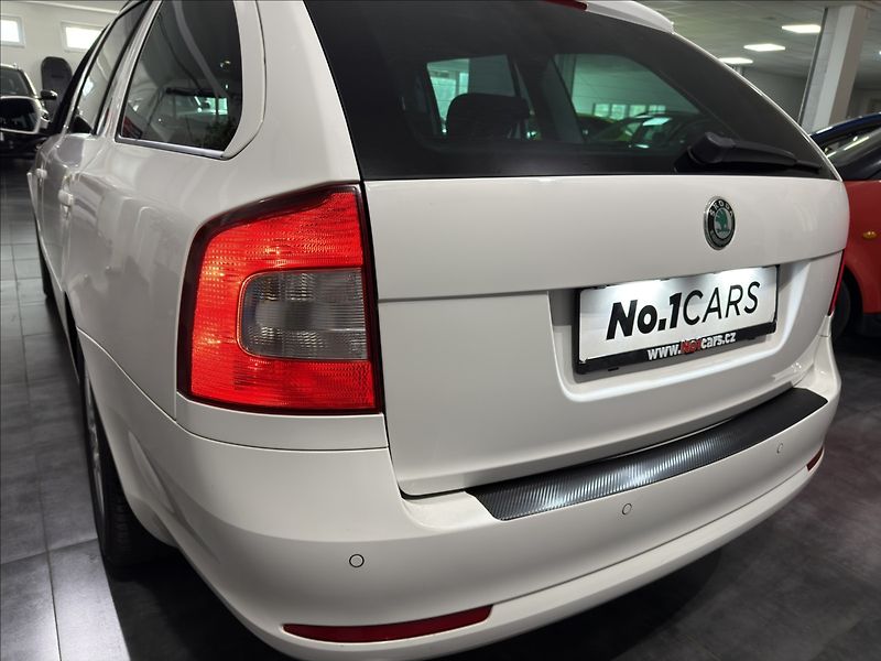 Škoda Octavia 1,4   TSI 90KW REZERVACE - fotka 23 z 29