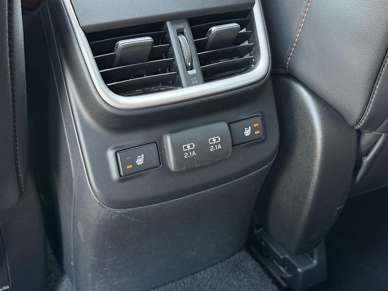 Subaru Outback 2.5 Touring Lineatronic - fotka 35 z 38