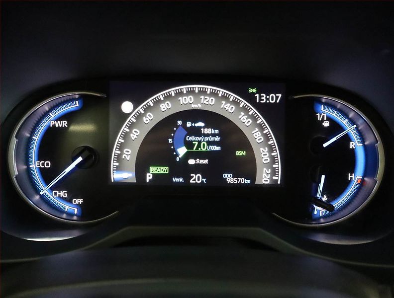 Toyota RAV4 (2021) 2.5 Hybrid - fotka 11 z 30