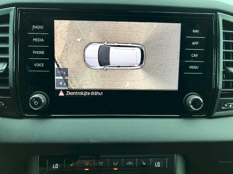 Škoda Karoq (2026) SPORTLINE 2,0 TDI 4X4 DSG - fotka 15 z 30