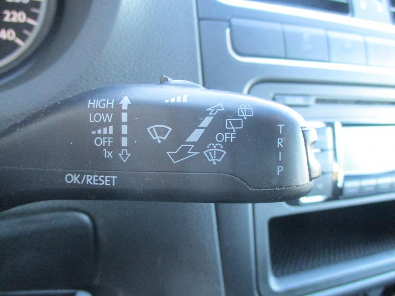 Volkswagen Polo 1.4i KLIMA +SADA KOL - fotka 20 z 30