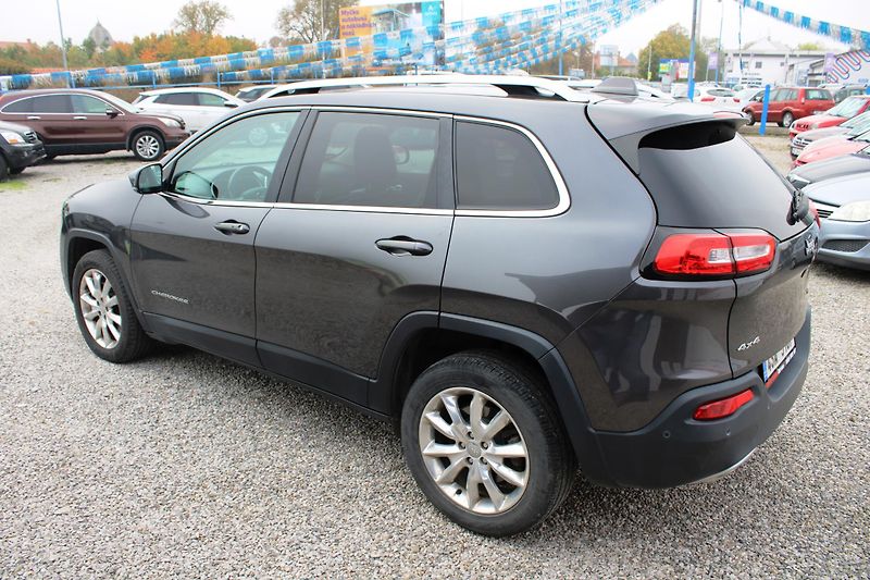 Jeep Cherokee (2018) 2,2 MJT 4X4 LIMITED KŮŽE NAVI  - fotka 5 z 22