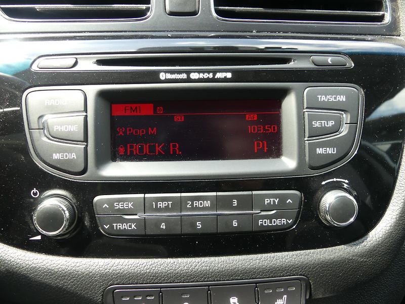 Kia Ceed (2014) 1,6 CRDi - fotka 15 z 22