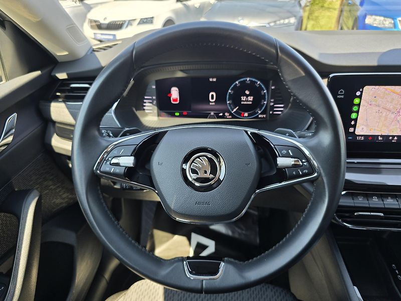 Škoda Octavia 2.0TDI 110KW DSG STYLE+ TZ. ČR - fotka 43 z 48