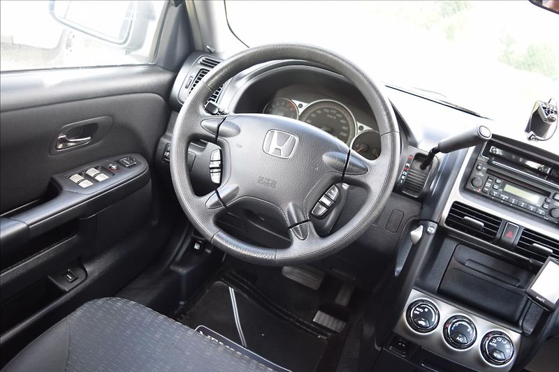 Honda CR-V 2,0 I 110KW AUTOMAT NÍZKÉ KM - fotka 30 z 50