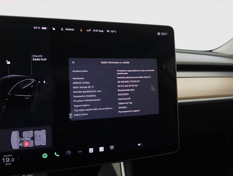 Tesla Model 3 (2019) Std Range Plus 52kWh, SoH 78% - fotka 26 z 32