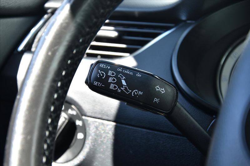 Škoda Octavia 1.8 TSI 132kW DSG STYLE LED ČR - fotka 14 z 23