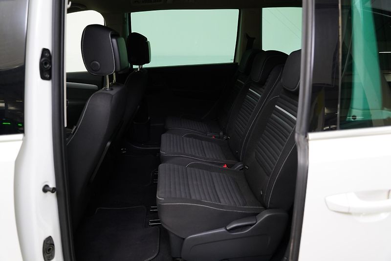 Volkswagen Sharan - fotka 22 z 24