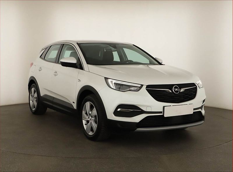 Opel Grandland X (2019) Plug-in Hybrid4, 4X4, Automat - fotka 1 z 23