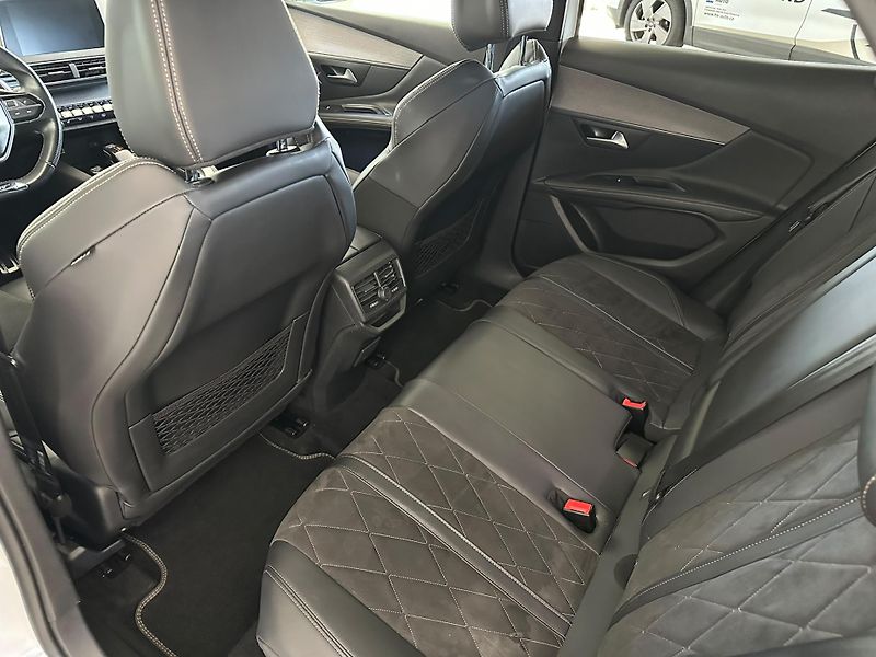 Peugeot 3008 (2018) 2.0BlueHDi,181HP,GT,ČR,DPH - fotka 8 z 21