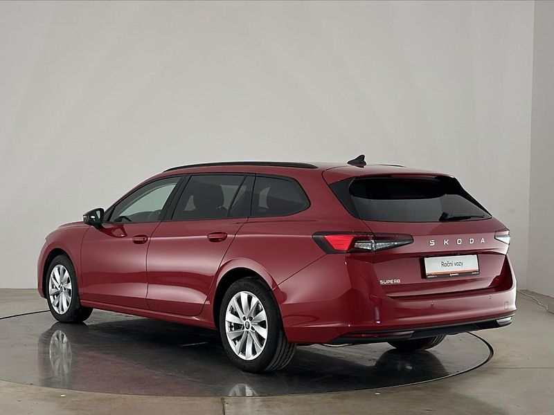 Škoda Superb Selection DSG - fotka 15 z 31