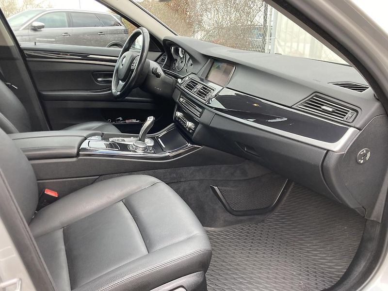 BMW Řada 5 2,0 525 XD ČR servis - fotka 21 z 29
