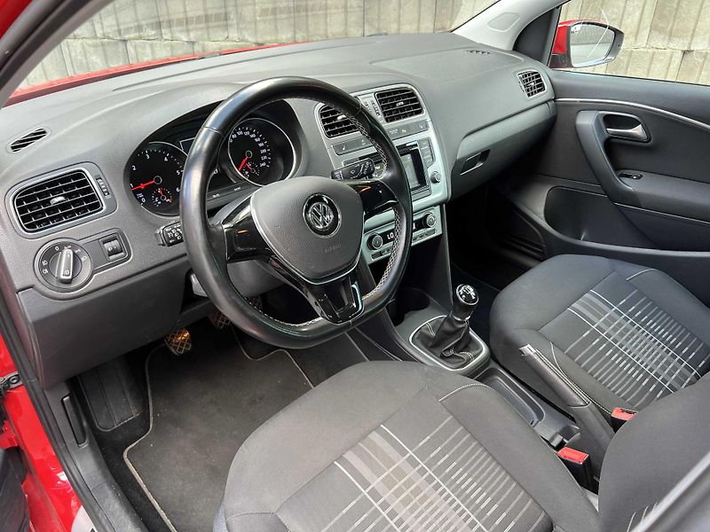 Volkswagen Polo 1.4 TDi 77 kW CLIMATRONIC - fotka 9 z 15