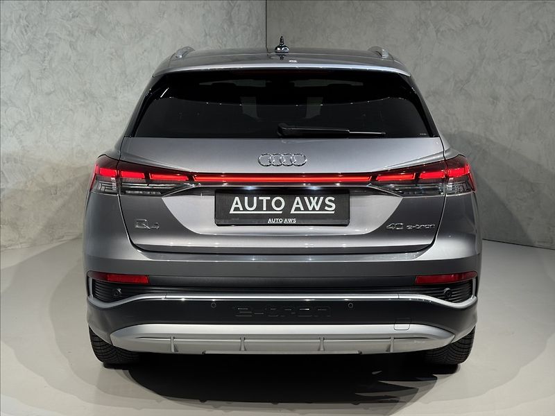 Audi Q4 e-tron 40 S-Line LED Matrix Assist - fotka 10 z 50