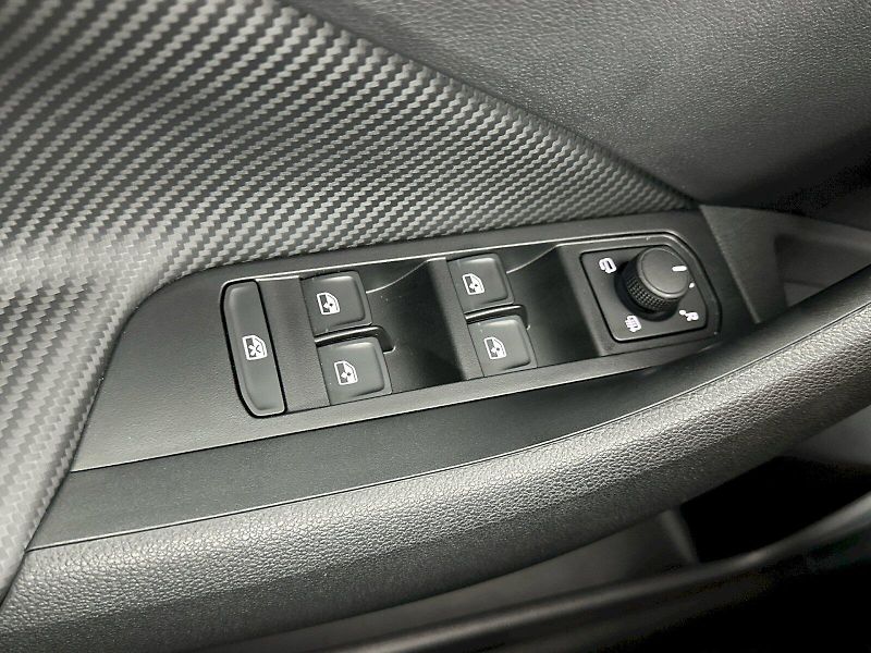 Škoda Kamiq (2025) DSG 1.0TSI 85kW Monte Carlo - fotka 25 z 30
