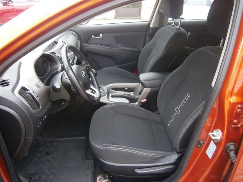 Kia Sportage 1,6 GDi 99 KW - fotka 7 z 14