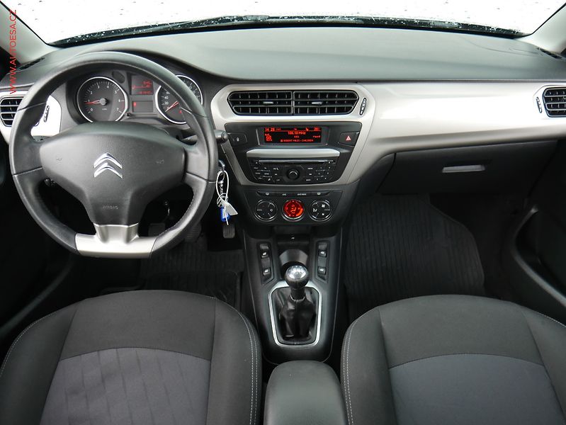 Citroën C-Elysée (2015) 1.6 HDi, ČR, AC, tempo, park - fotka 8 z 15