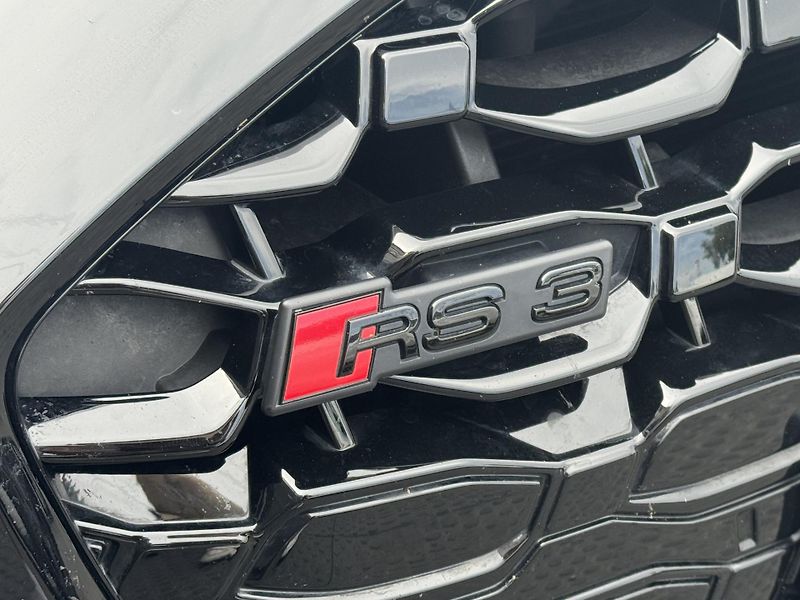 Audi RS 3 (2024) 2.5TFSi 294kW Quattro, Matrix  - fotka 45 z 57