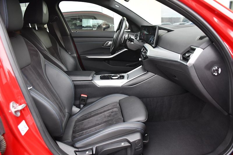BMW Řada 3 320d xDrive MSPORT  - fotka 17 z 44