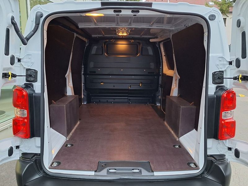 Peugeot Expert (2024) FG L3 2.0 BHDi 145k MAN6 - fotka 10 z 16