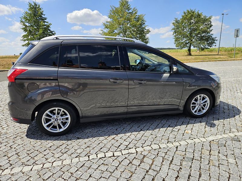 Ford Grand C-MAX (2015) 7 MÍST,HEZKÝ STAV,  SPLÁTKY  - fotka 6 z 27