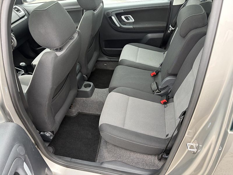 Škoda Roomster (2008) 1.6 16V po servisu - fotka 21 z 24