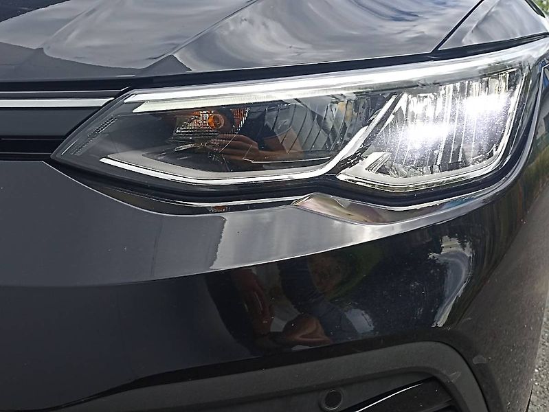Volkswagen Golf Variant (2023) 1.5 TSI 96kW tažné manuál - fotka 16 z 31