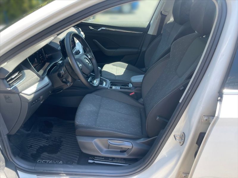 Škoda Octavia 2,0 TDI 85 Style - fotka 7 z 11
