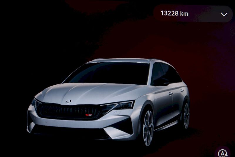 Škoda Octavia (2025) COMBI RS 2,0 TSI 195kW DSG - fotka 6 z 29