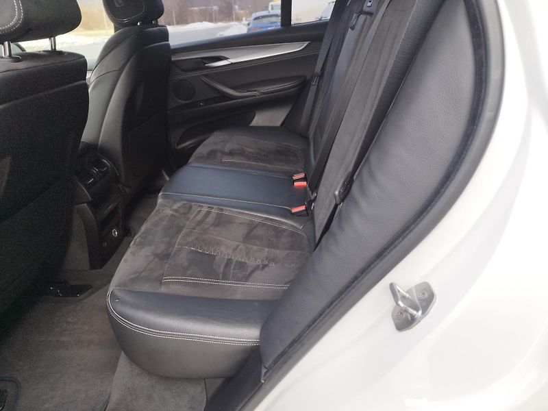 BMW X5 (2015) 4.0D,M-PACKETvolat 608 081 843 - fotka 11 z 16