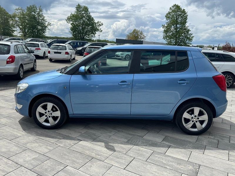 Škoda Fabia (2013) STYLE 1,2 TSI 63 KW - fotka 7 z 35