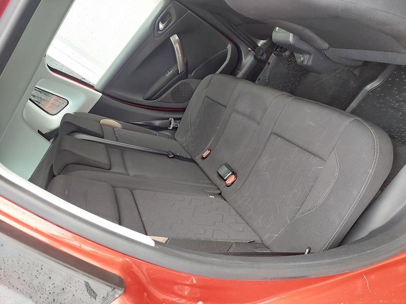 Peugeot 2008 (2015) 1.2-81kW THP - fotka 25 z 38