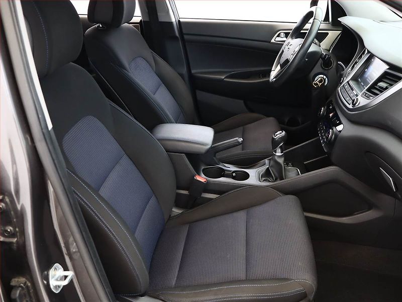 Hyundai Tucson (2016) 1.7 CRDi, Serv.kniha, Navi - fotka 7 z 16