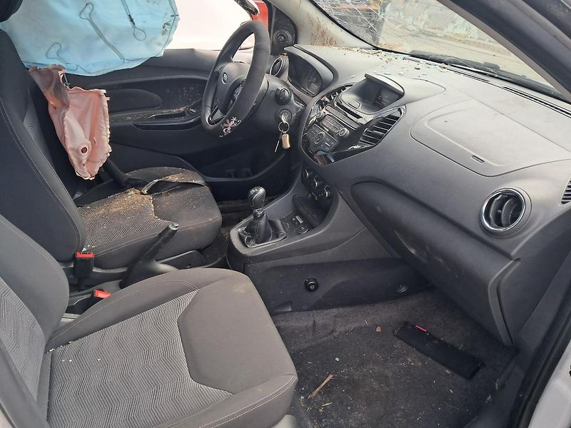 Ford Ka (2016) 1.2 51Kw NÁHRADNÍ DÍLY - fotka 7 z 11