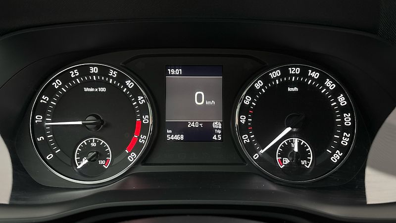 Škoda Octavia 2.0 TDI Ambition - fotka 10 z 25