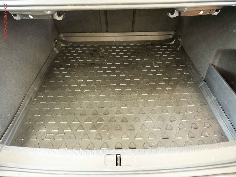 Volkswagen Passat CC (2013) 2.0TDi 4x4, 1.maj, DSG, kůže - fotka 7 z 24