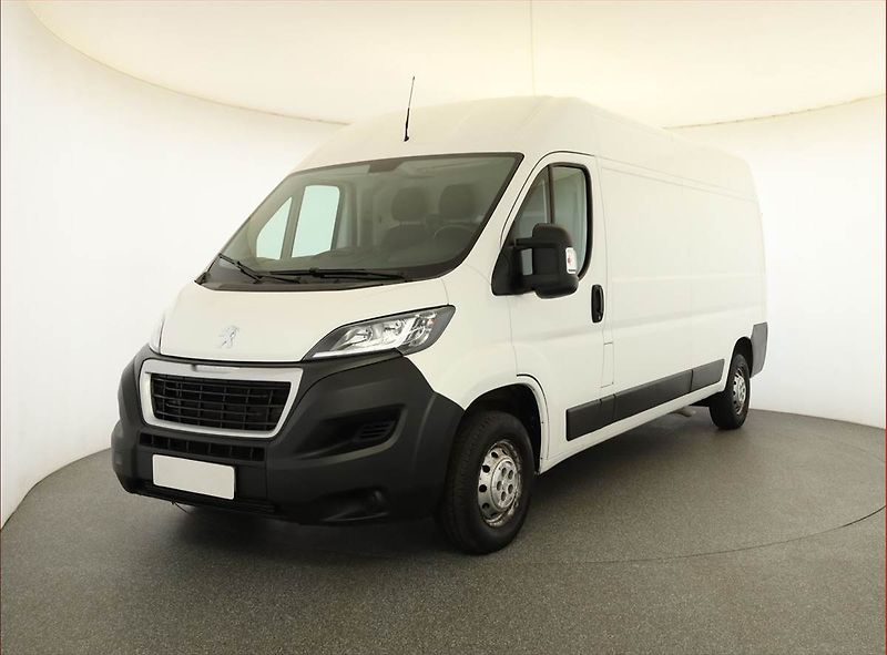 Peugeot Boxer (2021) 2.2 BlueHDi, L3H2, 13m3, 1.0t - fotka 2 z 16