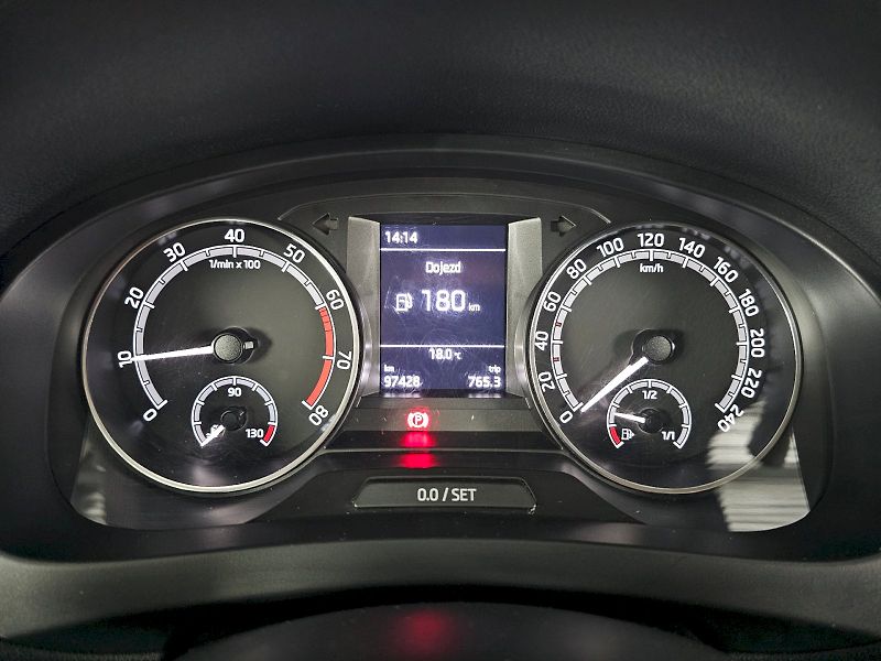 Škoda Rapid (2018) 1.0TSI 81KW AMBITION PLUS - fotka 10 z 25