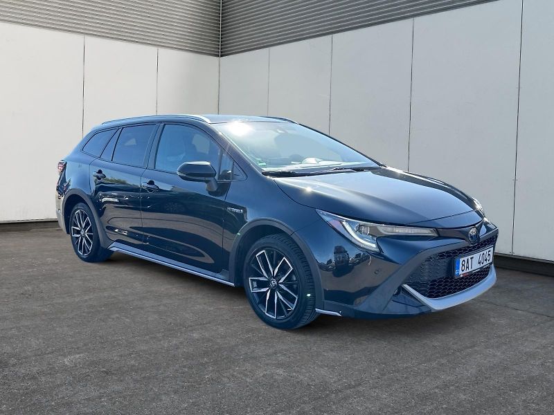 Toyota Corolla (2021) TREK 1.8HYBRID 72kW CZ DPH - fotka 3 z 11
