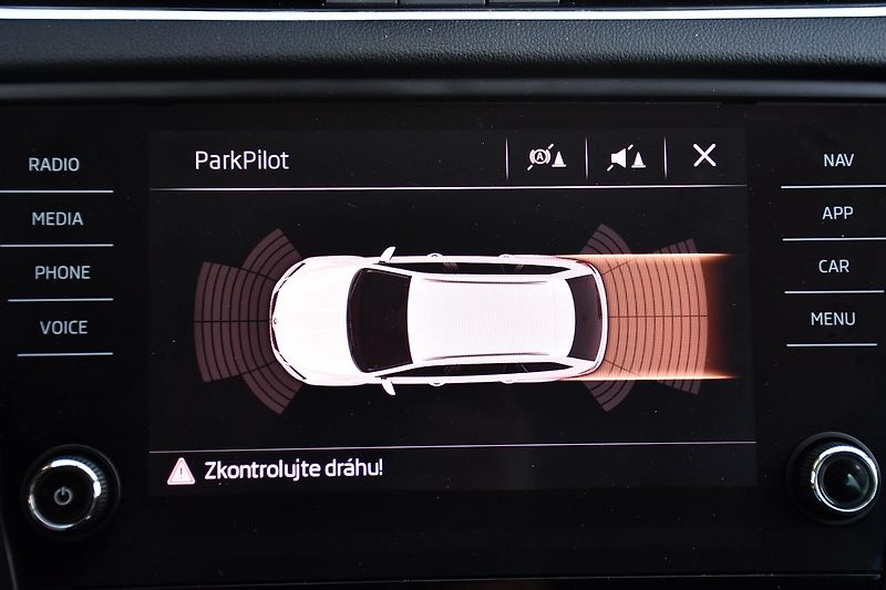 Škoda Octavia 1.5TSi 110kW DSG NAV ACC - fotka 41 z 48