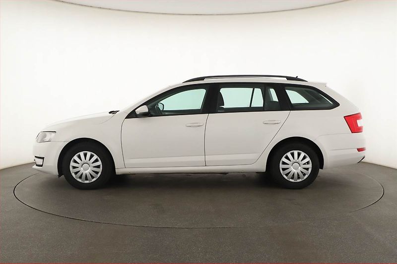 Škoda Octavia (2015) 1.6 TDI, Tempomat - fotka 3 z 11