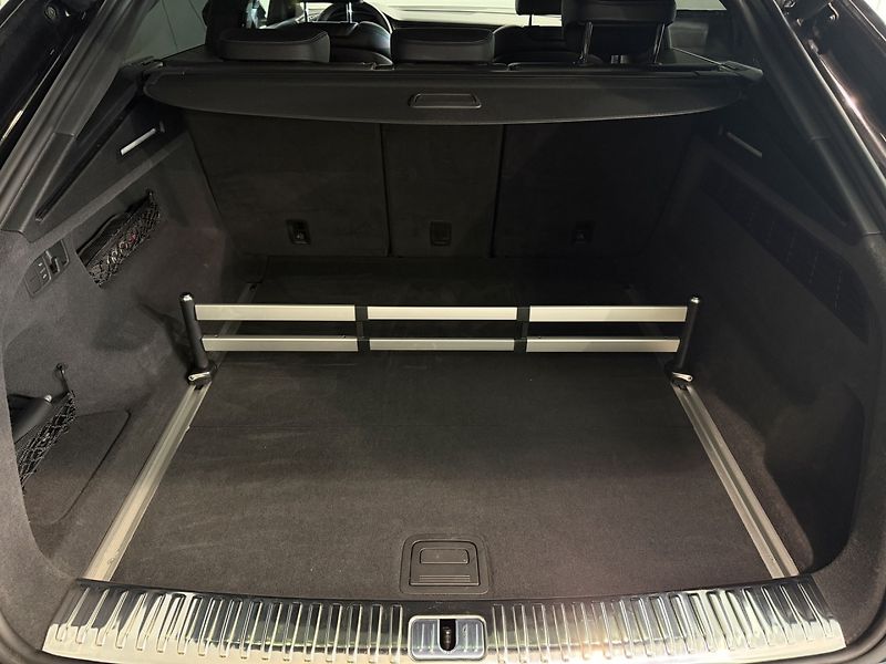 Audi Q8 50TDI S-line Quattro 210 kW - fotka 8 z 27