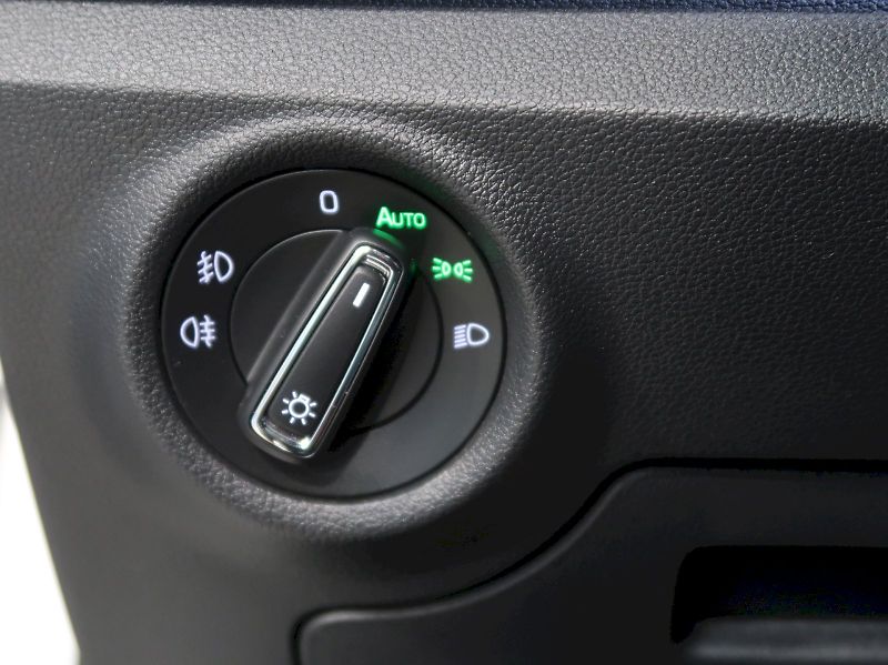 Škoda Scala (2023) MONTE CARLO 1.5TSI 110KW PANOR - fotka 35 z 40