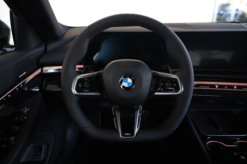 BMW Řada 5 540d xDrive Sedan - fotka 10 z 18