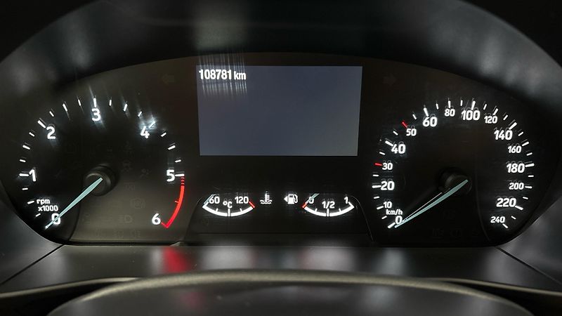 Ford Focus 1.5 Ecoblue Trend Edition Komb - fotka 10 z 23