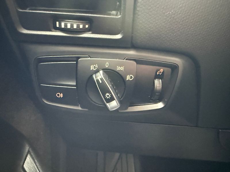 BMW i3 i3S, 120 Ah, Kamera, Panorama - fotka 22 z 28